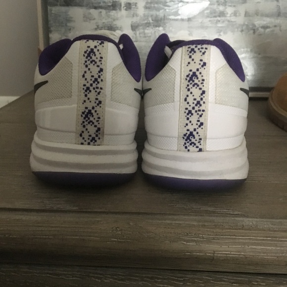 Kobe 9 - Picture 2 of 3